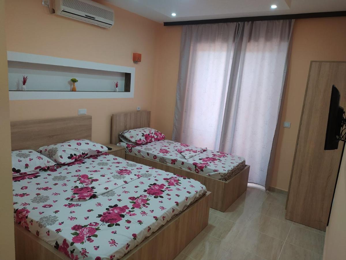 Grandino Holiday Rooms&Apartments Улцин Екстериор снимка