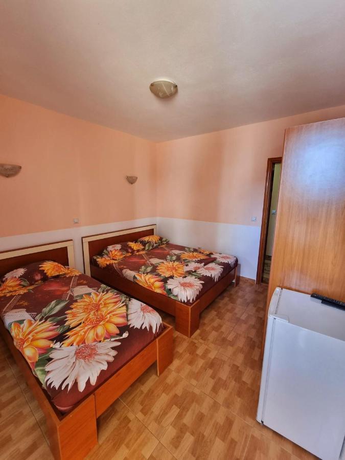 Grandino Holiday Rooms&Apartments Улцин Екстериор снимка