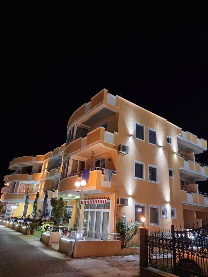 Grandino Holiday Rooms&Apartments Улцин Екстериор снимка