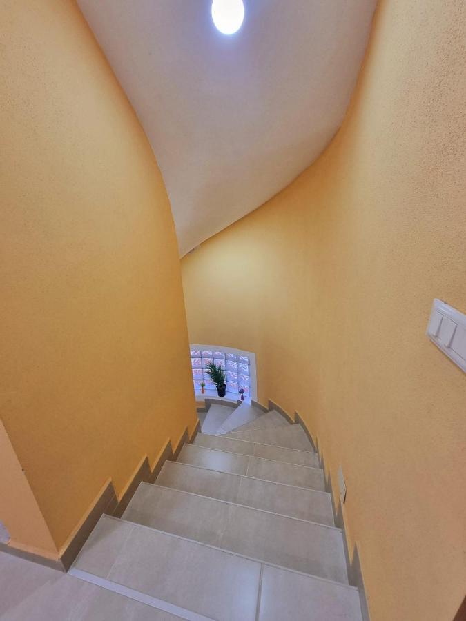 Grandino Holiday Rooms&Apartments Улцин Екстериор снимка