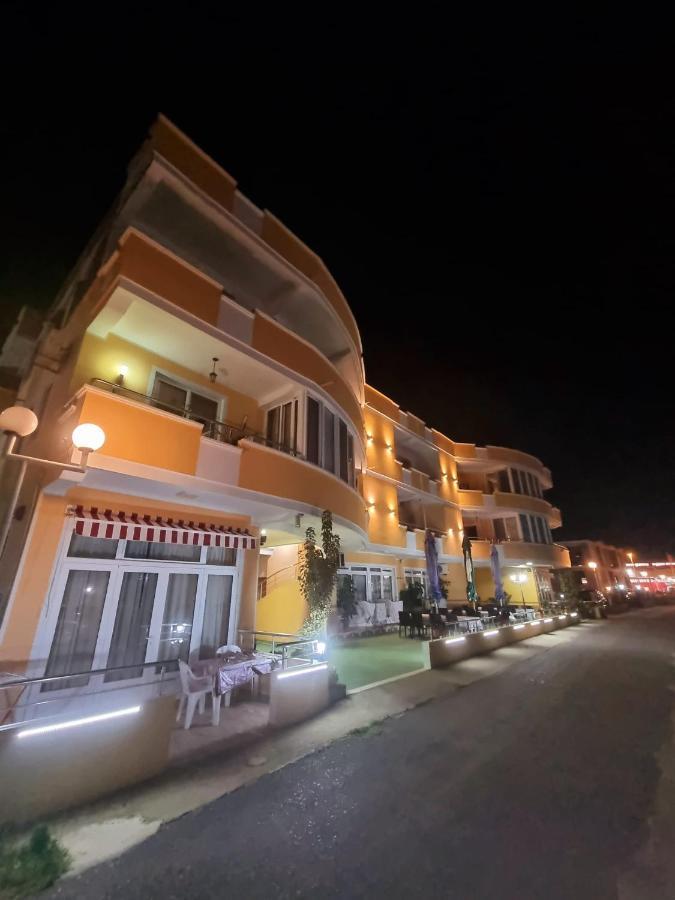 Grandino Holiday Rooms&Apartments Улцин Екстериор снимка