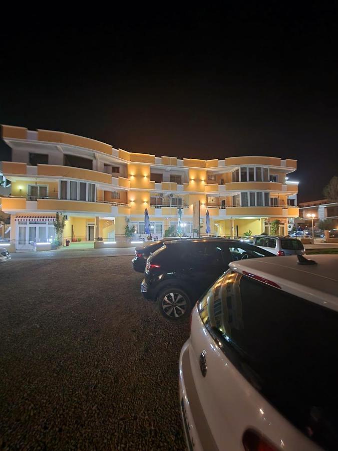 Grandino Holiday Rooms&Apartments Улцин Екстериор снимка