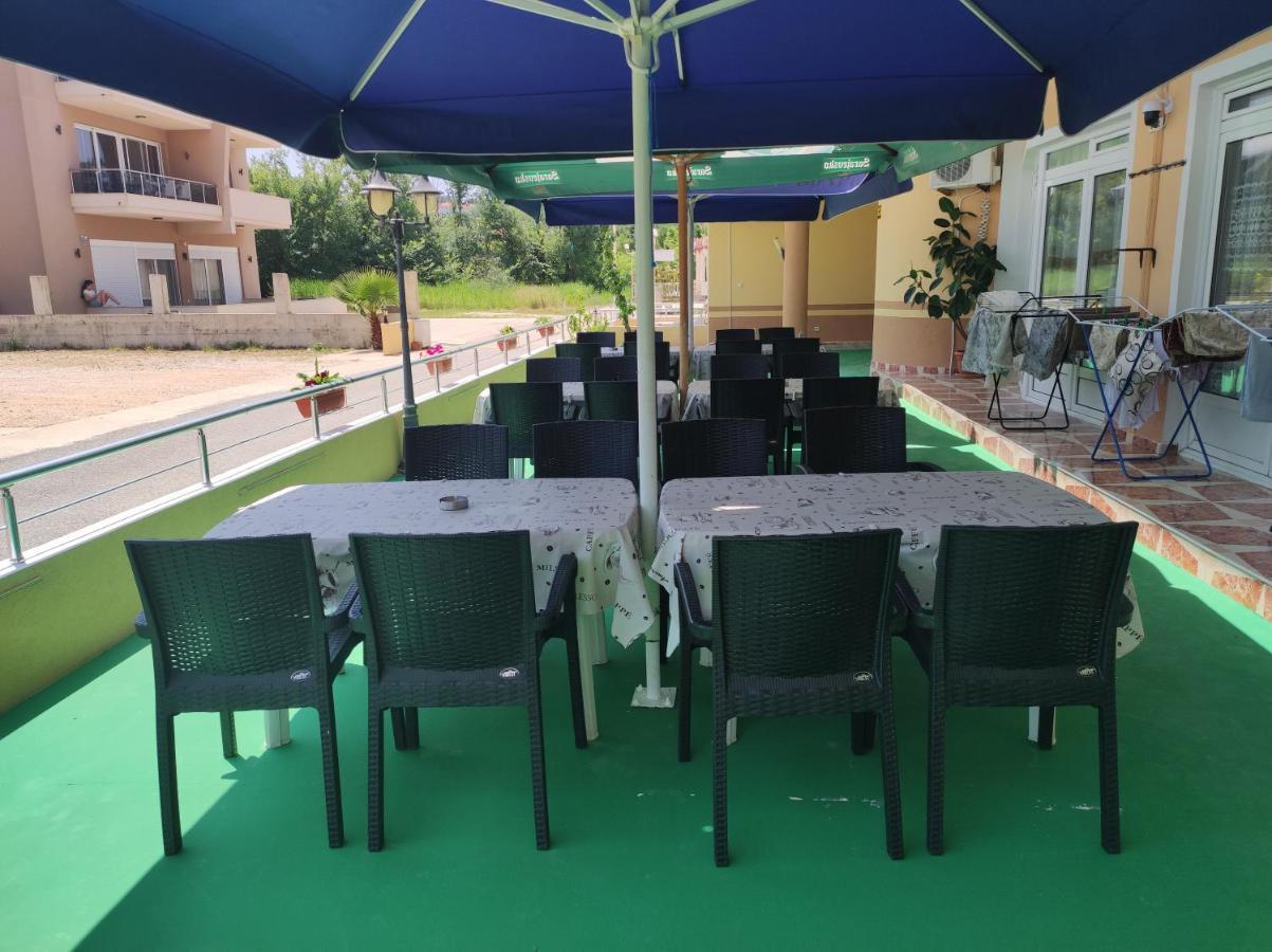 Grandino Holiday Rooms&Apartments Улцин Екстериор снимка