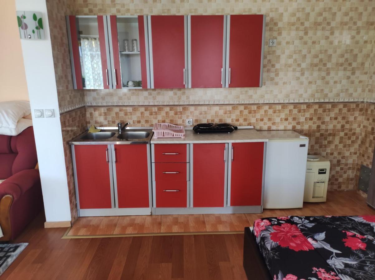 Grandino Holiday Rooms&Apartments Улцин Екстериор снимка